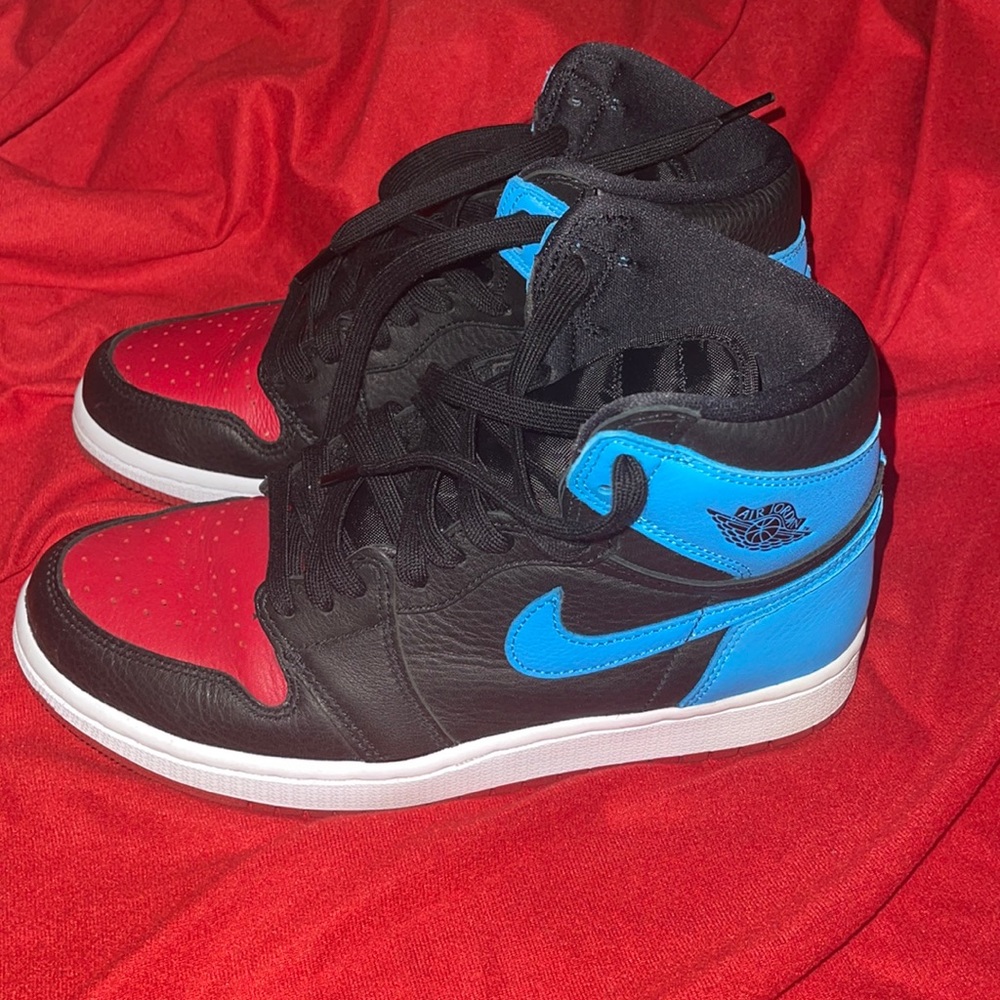 Jordan Retro 1 UNC